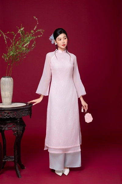 Áo dài voan tơ thêu sẵn 4 tà lót lụa